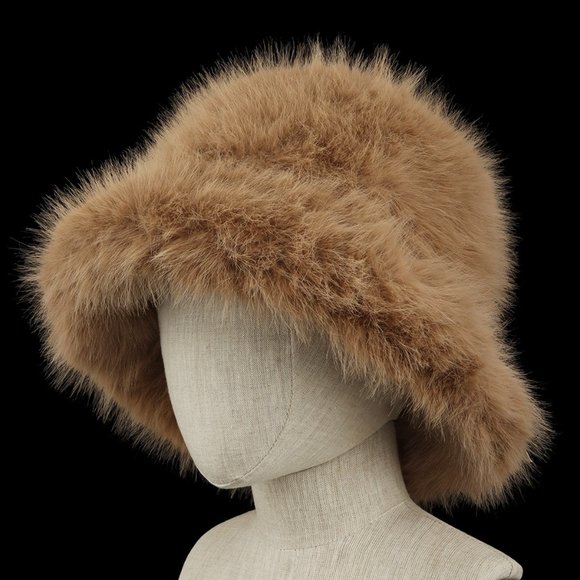 OVERSIZED FLUFFY FAUX FUR BUCKET HAT - Picture 2 of 7
